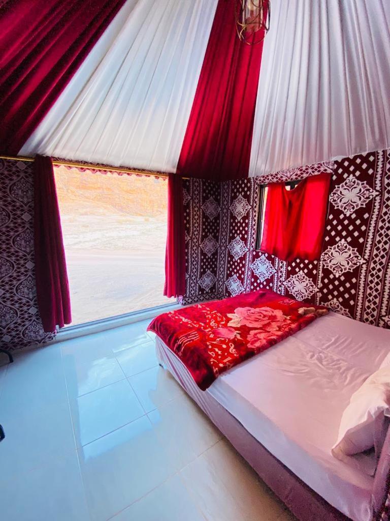 Hotel Sunrise Luxury Camp Wadi Rum Exterior foto
